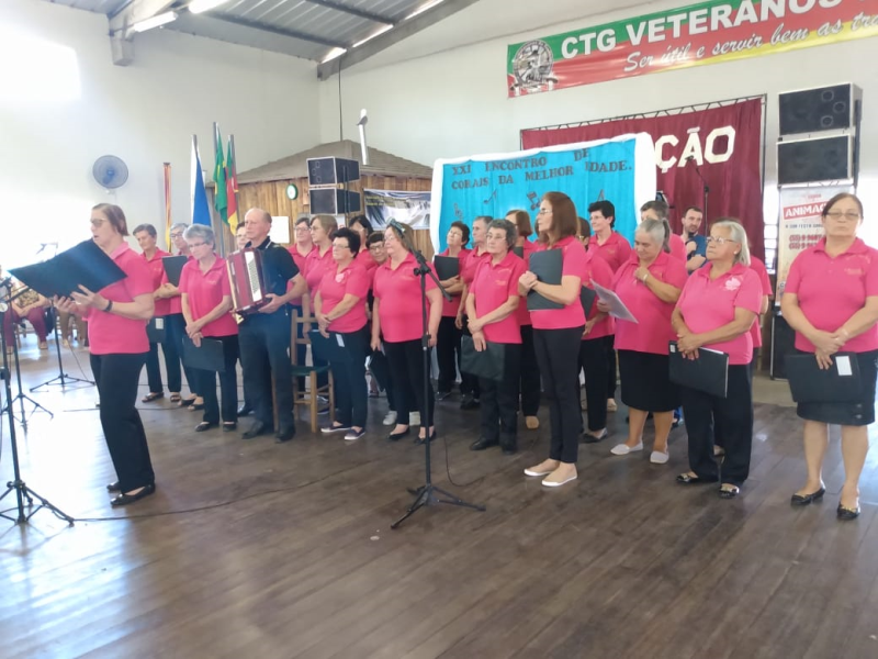 GRUPO DAS ROSAS PARTICIPA DE EVENTO EM DERRUBADAS